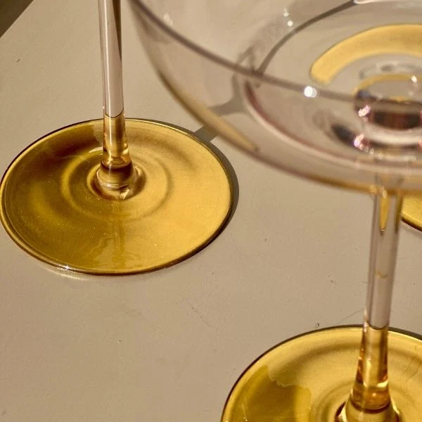 Decorative glass gilded with Super GILD