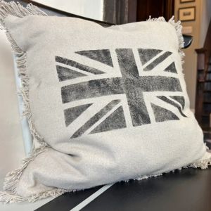 Painted cushion using Jubilee fine paints