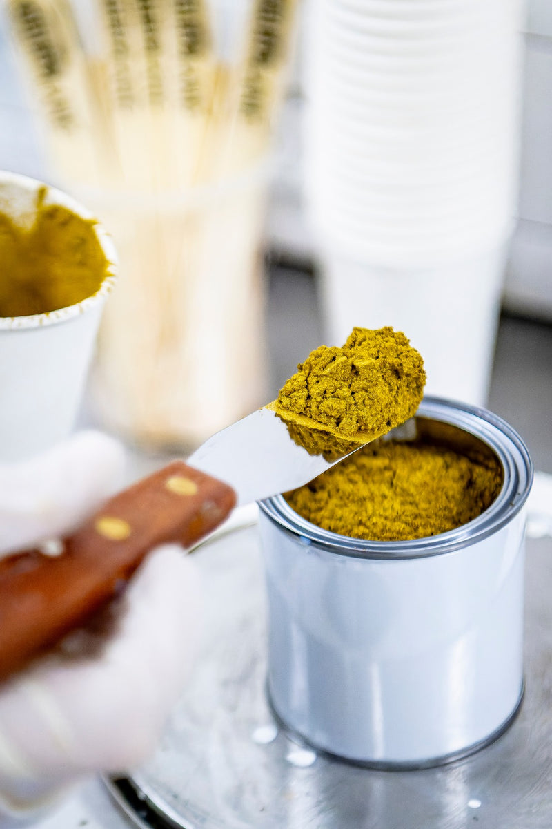 Pure metallic pigment