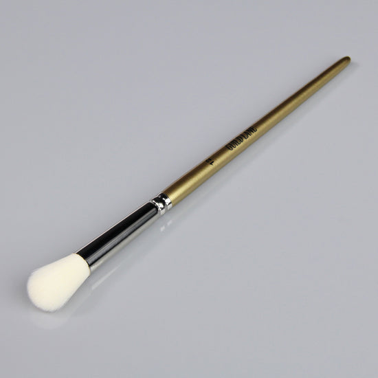 A round mop brush with an oval tip and a lacquered beech wood handle with a secure stainless steel ferrule.