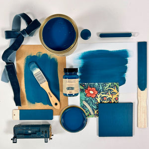 
                      
                        rail blue flatlay
                      
                    
